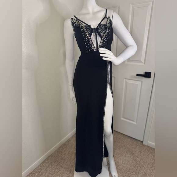 Banjul Beaded Elegant Black Evening Dress Size Small. - Picture 1 of 14